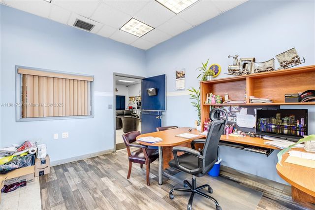 Established Truck Repair Mechanic Shop, Homestead, FL 33030