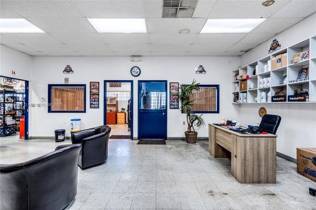 Established Truck Repair Mechanic Shop, Homestead, FL 33030