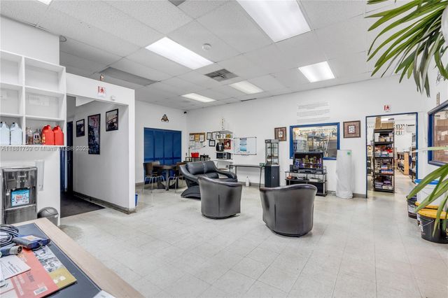 Established Truck Repair Mechanic Shop, Homestead, FL 33030