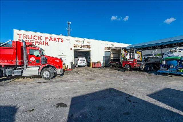 Established Truck Repair Mechanic Shop, Homestead, FL 33030