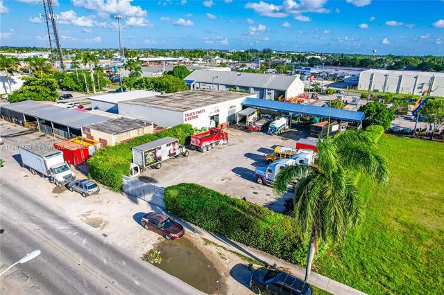 Established Truck Repair Mechanic Shop, Homestead, FL 33030