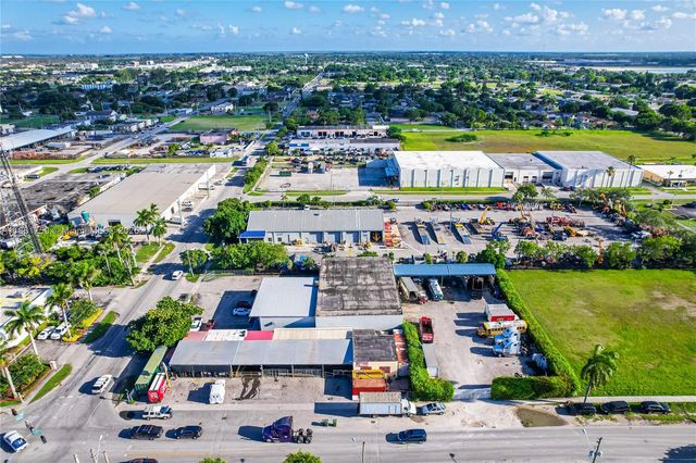 Established Truck Repair Mechanic Shop, Homestead, FL 33030