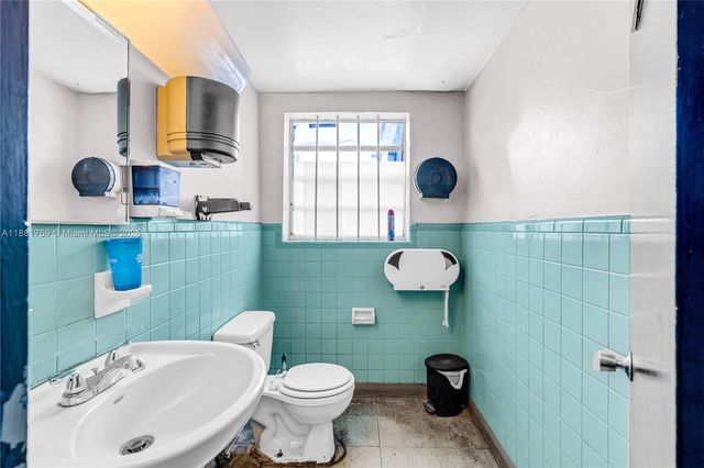 Established Truck Repair Mechanic Shop, Homestead, FL 33030