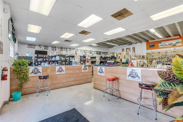 Established Truck Repair Mechanic Shop, Homestead, FL 33030