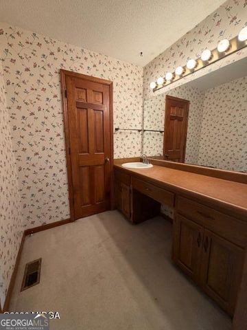 2777 Glen Echo Drive, Lizella, GA 31052