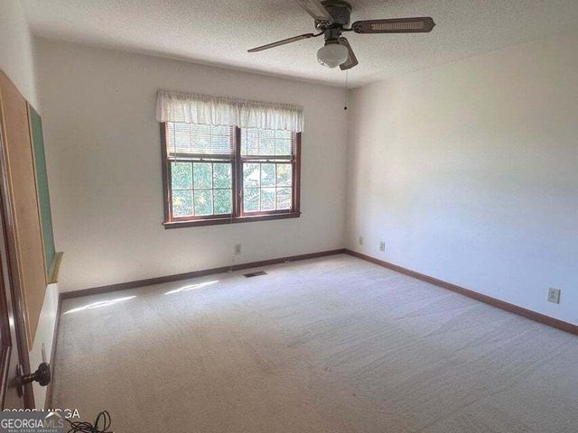 2777 Glen Echo Drive, Lizella, GA 31052