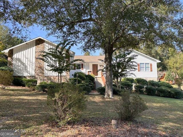 2777 Glen Echo Drive, Lizella, GA 31052