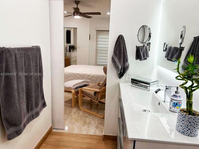 955 NW 106th Ave Circle, Miami, FL 33172
