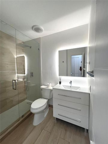 955 NW 106th Ave Circle, Miami, FL 33172