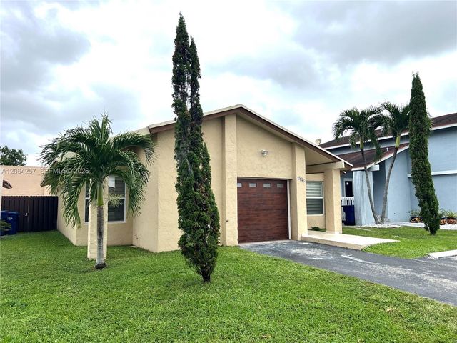 955 NW 106th Ave Circle, Miami, FL 33172