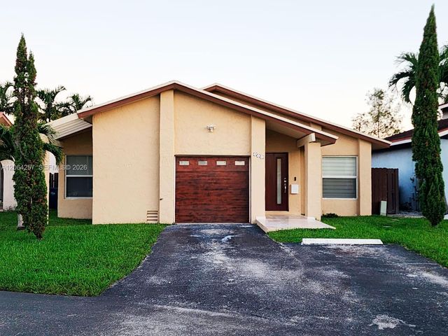955 NW 106th Ave Circle, Miami, FL 33172
