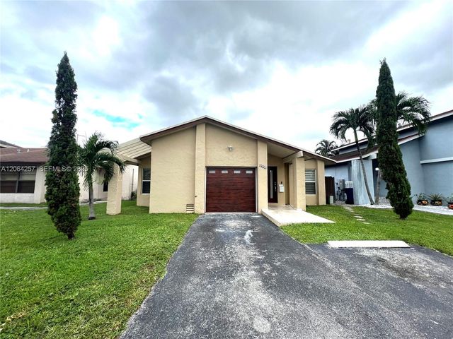 955 NW 106th Ave Circle, Miami, FL 33172