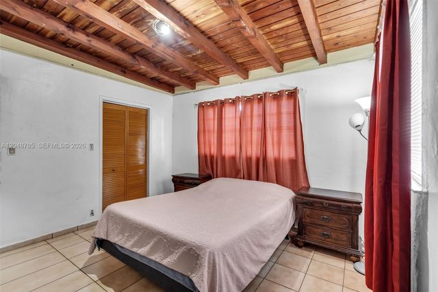 6084 E 7th Avenue, Hialeah, FL 33013