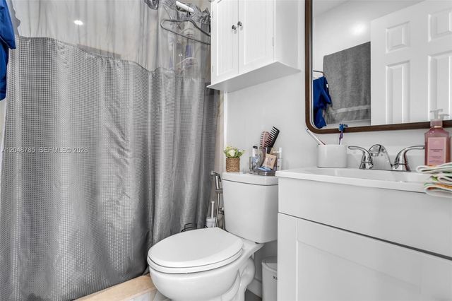 6084 E 7th Avenue, Hialeah, FL 33013