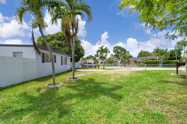 6084 E 7th Avenue, Hialeah, FL 33013