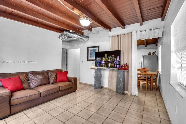 6084 E 7th Avenue, Hialeah, FL 33013