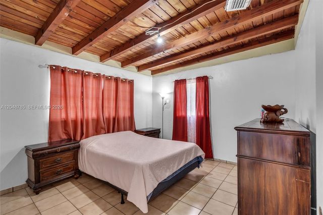 6084 E 7th Avenue, Hialeah, FL 33013