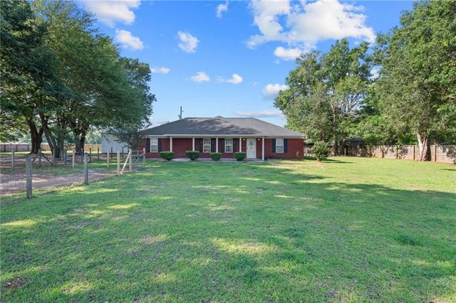 13715 Terjen Lane, Wilmer, AL 36587
