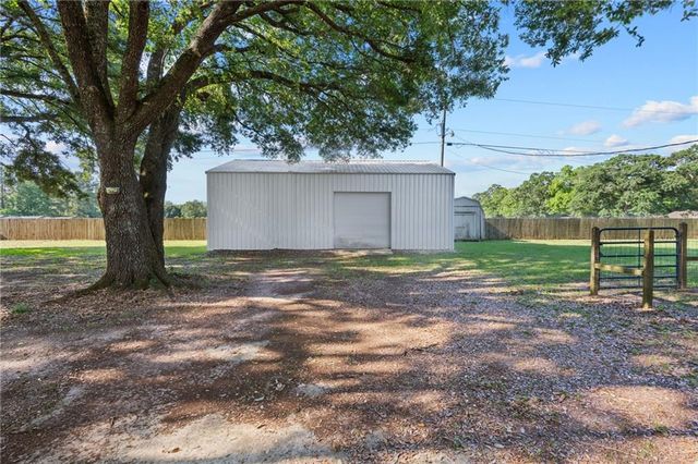 13715 Terjen Lane, Wilmer, AL 36587