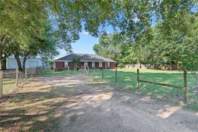 13715 Terjen Lane, Wilmer, AL 36587
