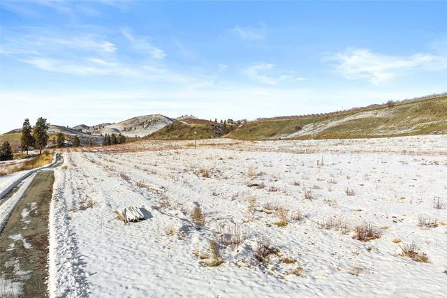 0 Boyd Loop Rd, Manson, WA 98831