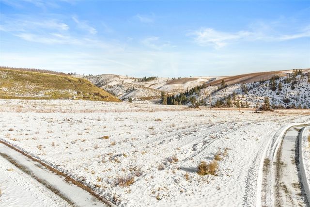 0 Boyd Loop Rd, Manson, WA 98831