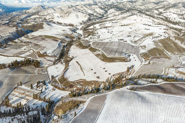 0 Boyd Loop Rd, Manson, WA 98831