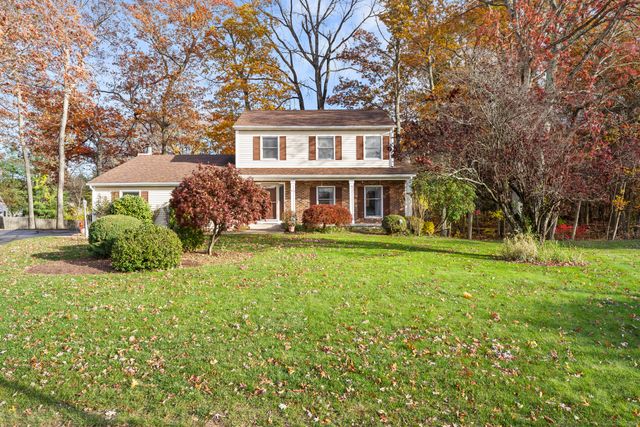 40 Melody Lane, East Hartford, CT 06118