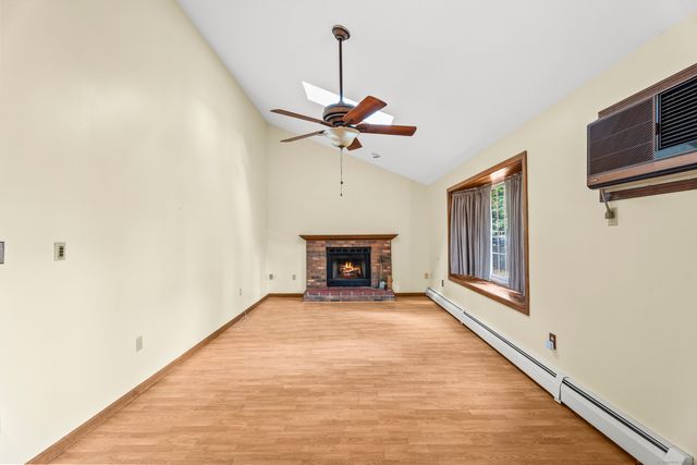 40 Melody Lane, East Hartford, CT 06118