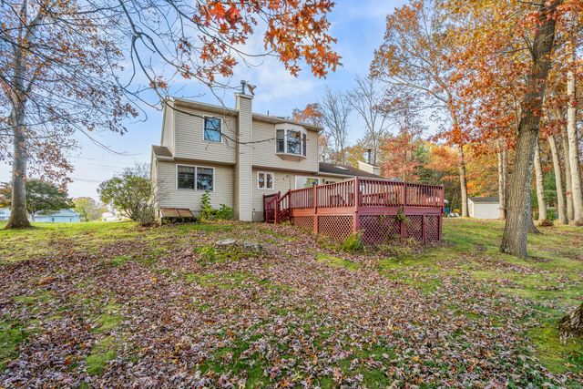40 Melody Lane, East Hartford, CT 06118