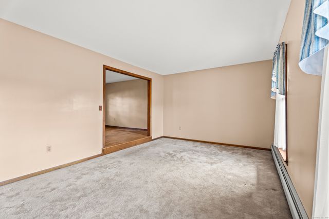 40 Melody Lane, East Hartford, CT 06118