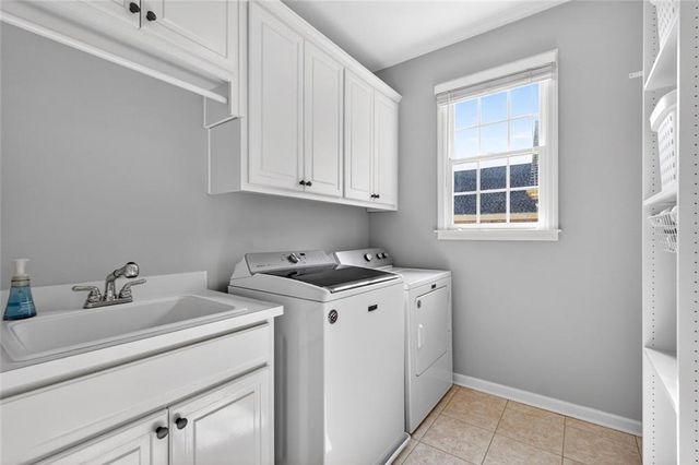 3913 Springtree Lane, Hoschton, GA 30548