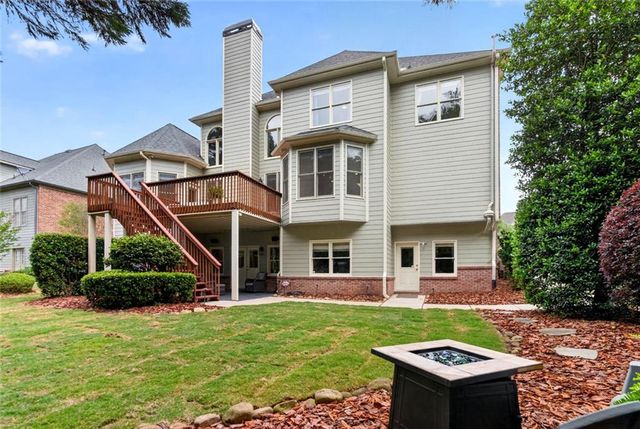 3913 Springtree Lane, Hoschton, GA 30548