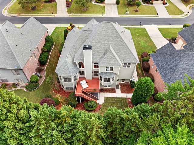 3913 Springtree Lane, Hoschton, GA 30548