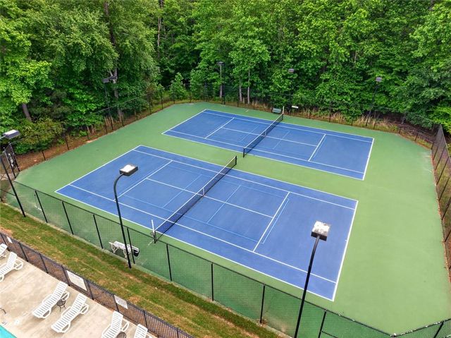 3913 Springtree Lane, Hoschton, GA 30548