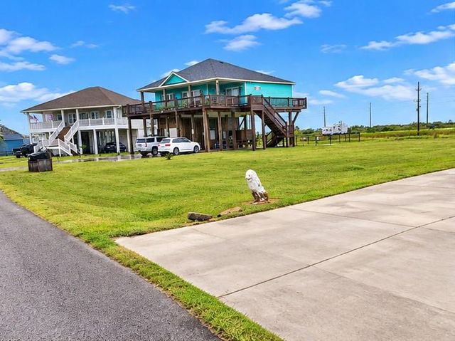 3181 Castle Drive, Crystal Beach, TX 77650