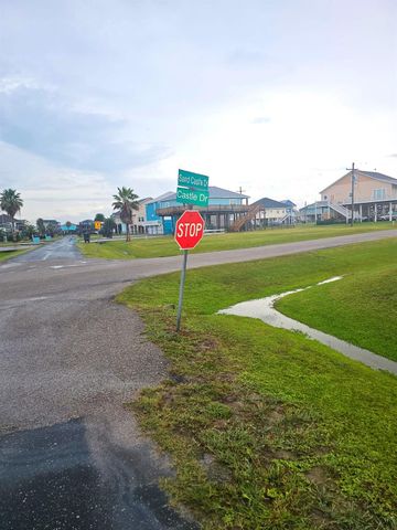 3181 Castle Drive, Crystal Beach, TX 77650