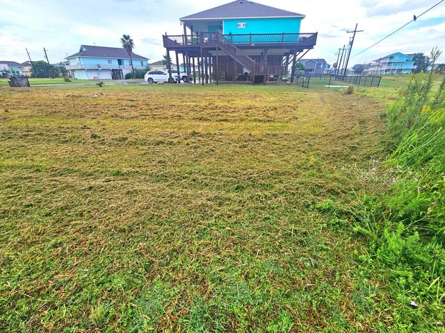 3181 Castle Drive, Crystal Beach, TX 77650