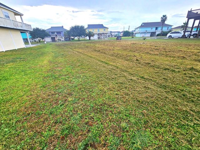 3181 Castle Drive, Crystal Beach, TX 77650