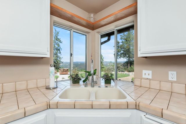 3472 See View Ct, Rescue, CA 95672