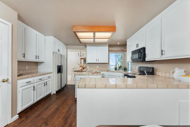 3472 See View Ct, Rescue, CA 95672