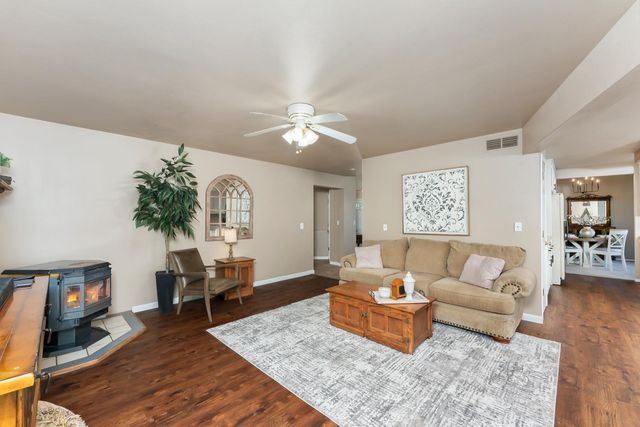 3472 See View Ct, Rescue, CA 95672