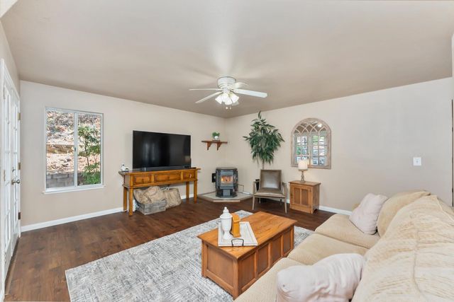 3472 See View Ct, Rescue, CA 95672