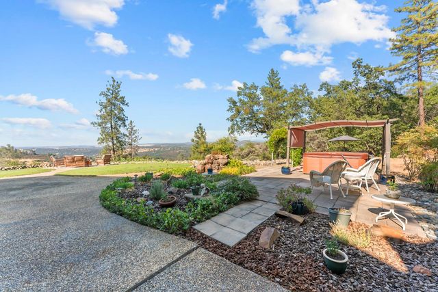 3472 See View Ct, Rescue, CA 95672