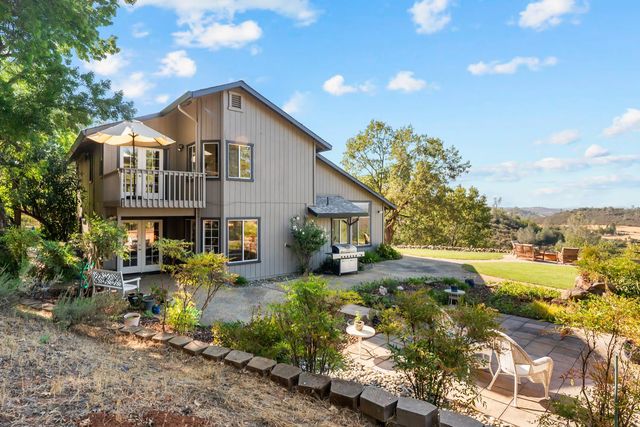 3472 See View Ct, Rescue, CA 95672