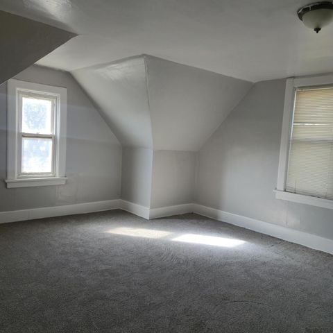 2548 N 18th STREET, Milwaukee, WI 53206