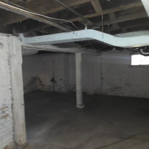 2548 N 18th STREET, Milwaukee, WI 53206