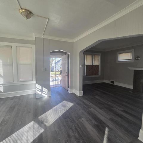 2548 N 18th STREET, Milwaukee, WI 53206