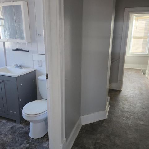 2548 N 18th STREET, Milwaukee, WI 53206