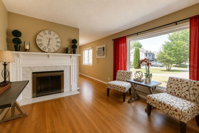 8750 Queensland Lane N, Maple Grove, MN 55311